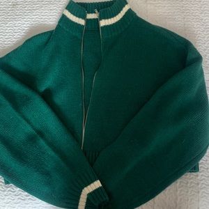 H&M 2 zipper sweater worn 2x, perfect conditions.